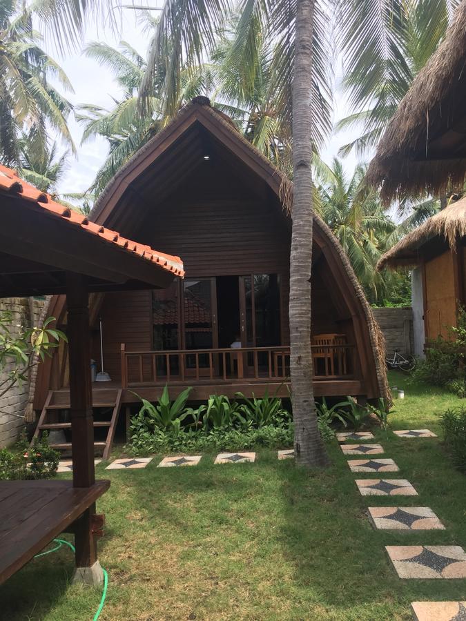 Welly Bungalow Джили Трауанган Екстериор снимка