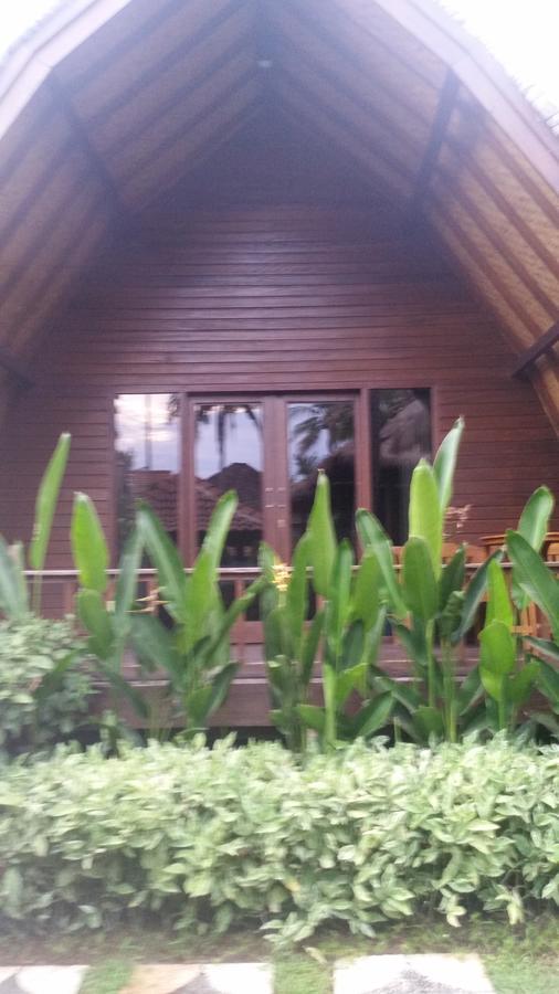 Welly Bungalow Джили Трауанган Екстериор снимка